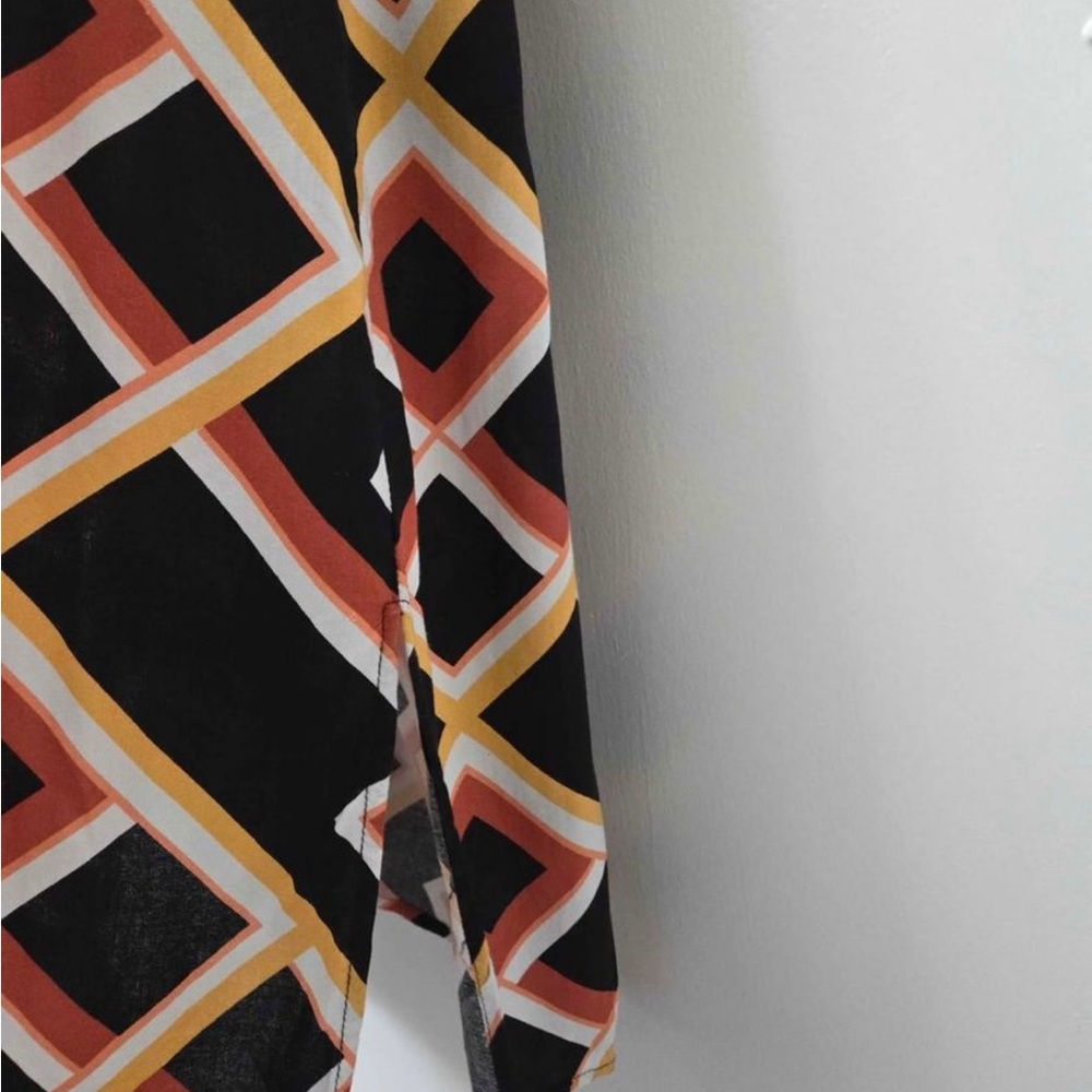 Geometric Patterned Button-Up Dress - Picture 9 of 10